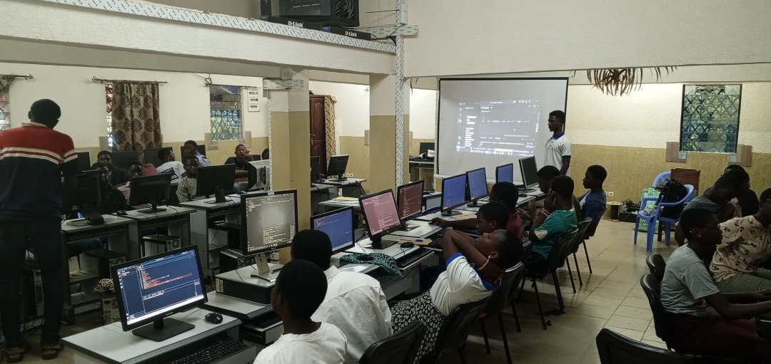Vacances utiles 2025 : Cours informatiques pour collégiens, lycéens et autodidactes du 7 juillet au15 Aout 2025   